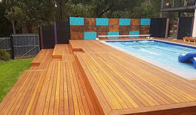 decking with privacy screen